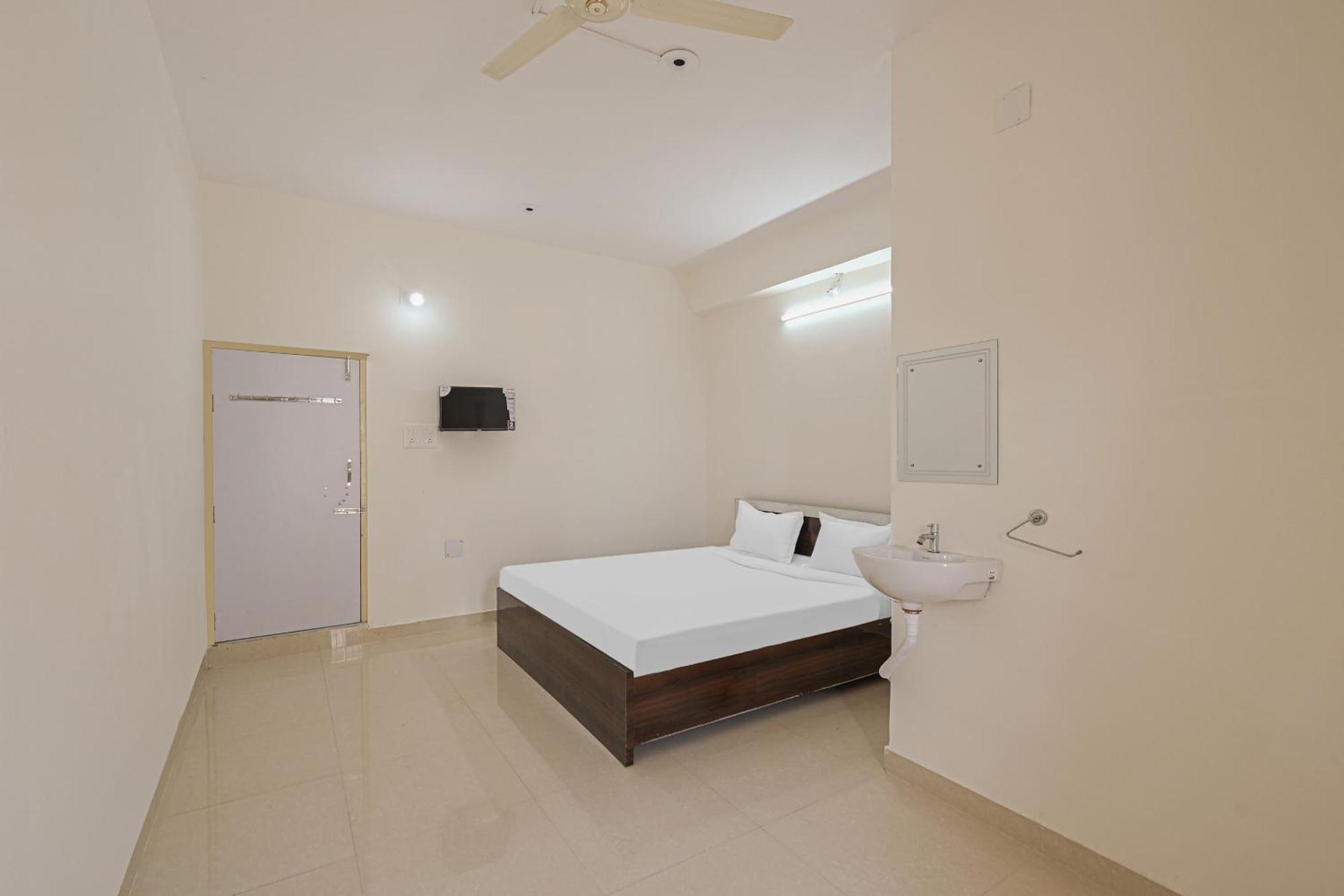 Hotel O Prateek A Residency Bhuvanesvar Kültér fotó