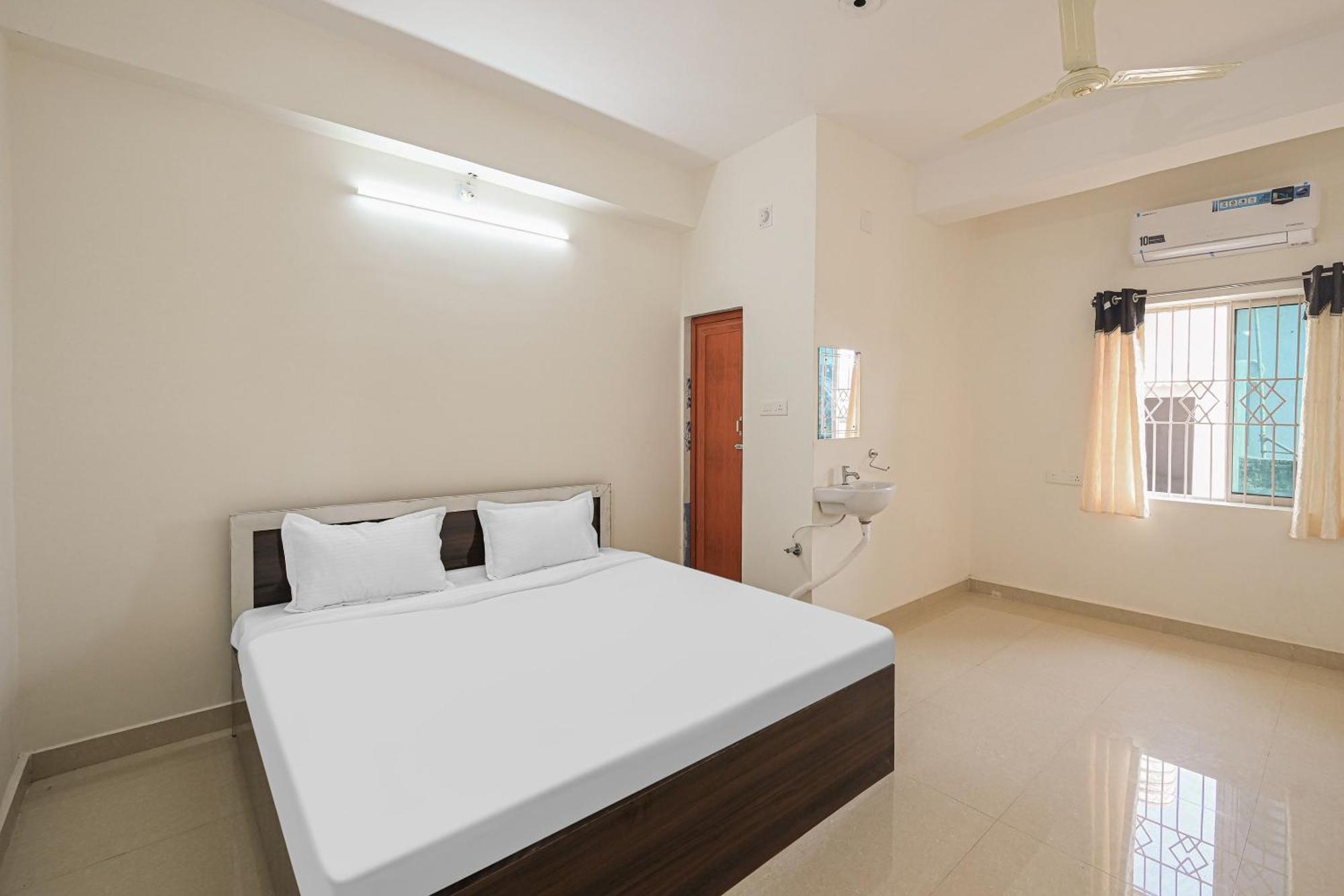 Hotel O Prateek A Residency Bhuvanesvar Kültér fotó