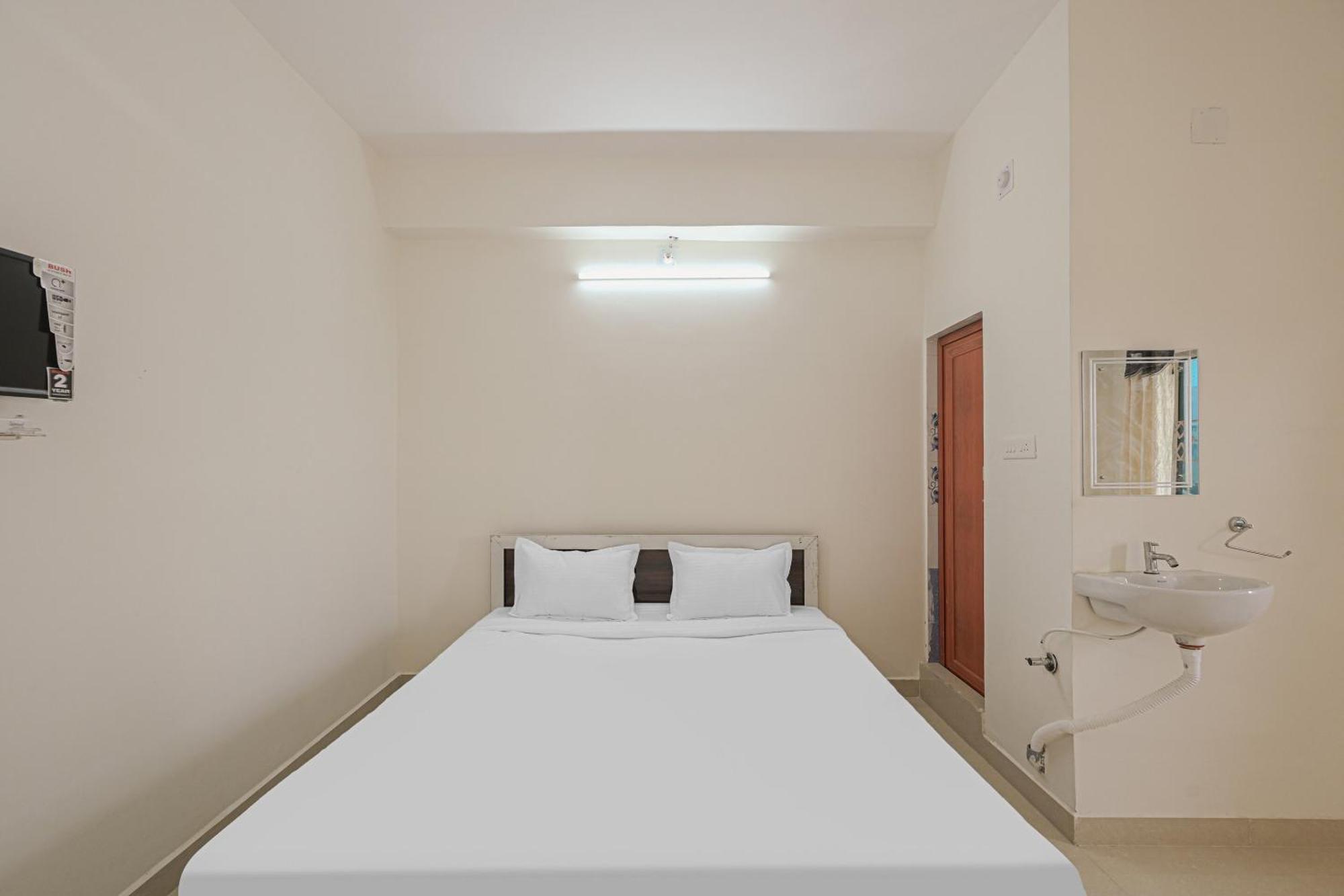 Hotel O Prateek A Residency Bhuvanesvar Kültér fotó